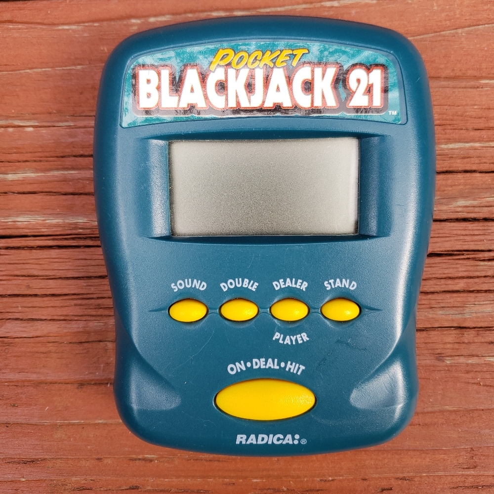 1997 Radica POCKET BLACKJACK 21 Battery Operated Game - Works / Tested